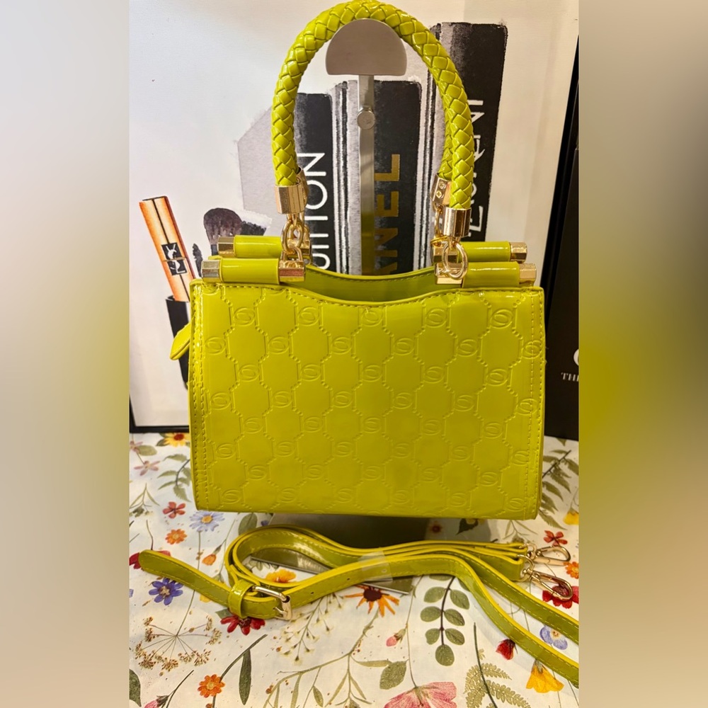 BEBE Lime Green Patent Satchel/Crossbody w/Braided Top Handle/Adjustable Strap - Picture 2 of 14
